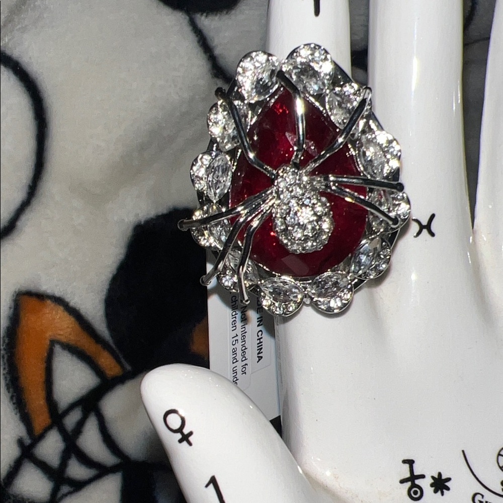 BNWT Betsey Johnson Spider ring